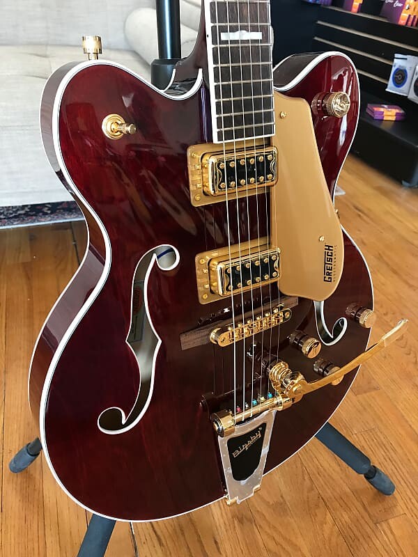 

Gretsch G5422TG с орехом Bigsby - орех G5422TG w/Bigsby Walnut
