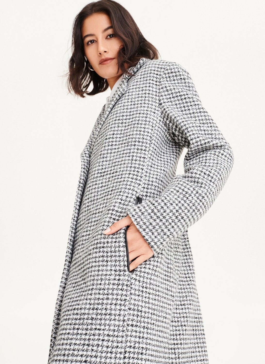 

Пальто шерстяное в клетку DKNY