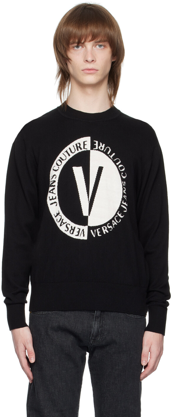 

Черный свитер с V-образной эмблемой Versace Jeans Couture