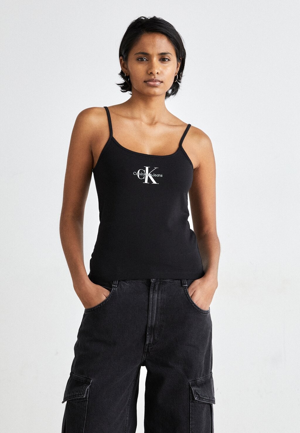 

Топ Strappy Tank Monologue Calvin Klein Jeans, черный