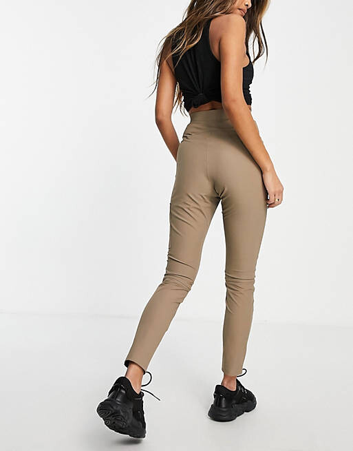 

Бежевые походные брюки скинни ASOS 4505