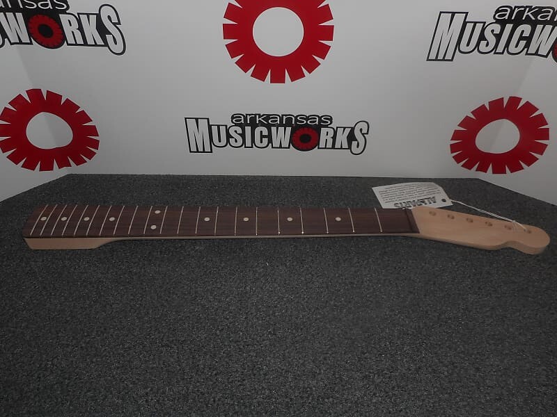 

Лицензионный кленовый гриф Allparts Fender для телескопа, профиль "V" - #TRO-V
