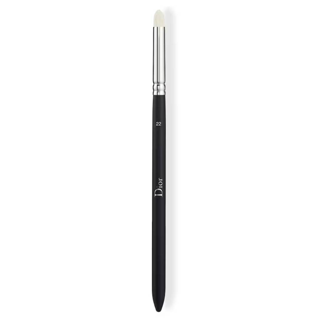 Кисть для теней Dior Backstage Small маленькая плоская кисть для теней и растушевки карандаша к32
