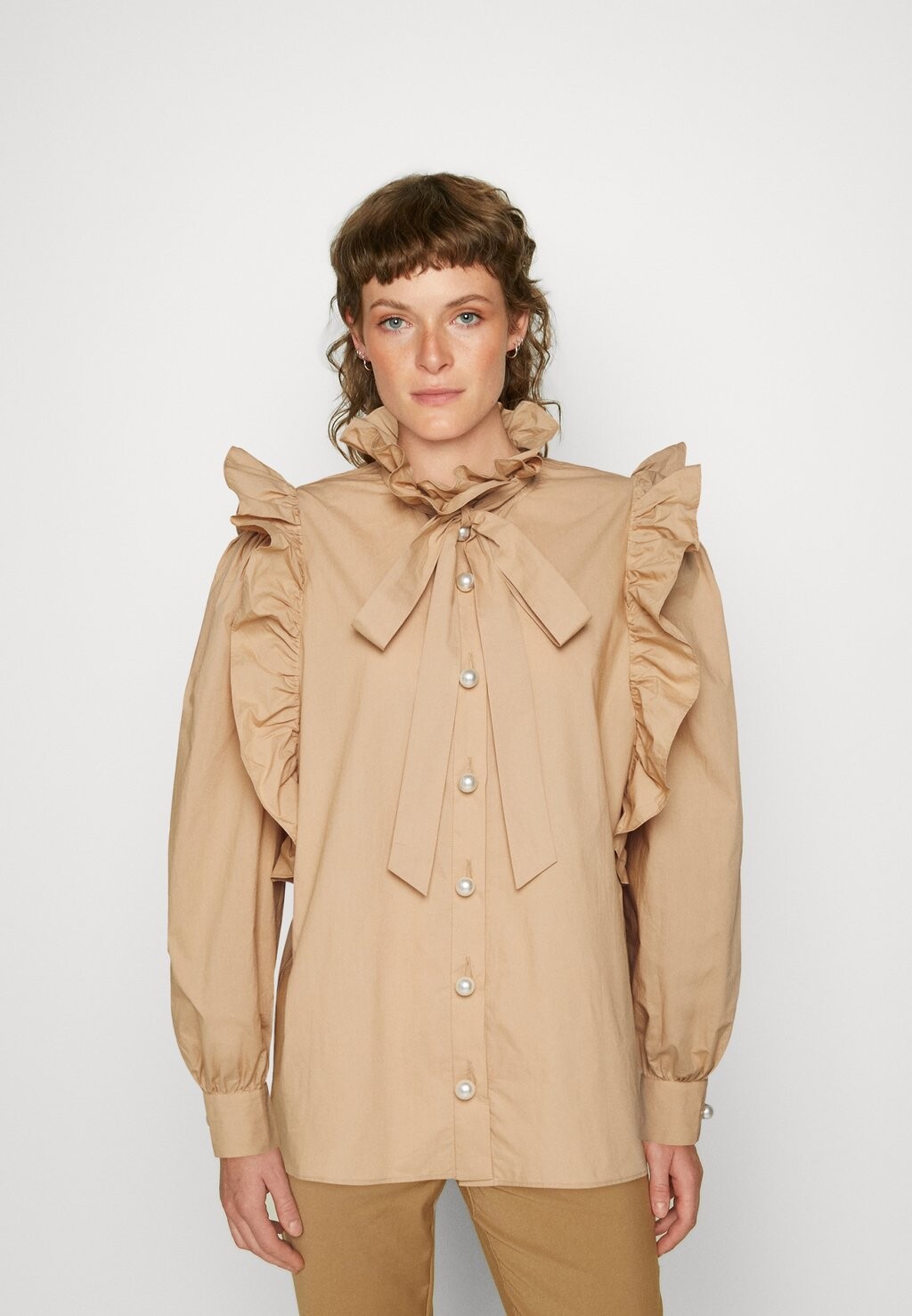 

Блузка на пуговицах Custommade