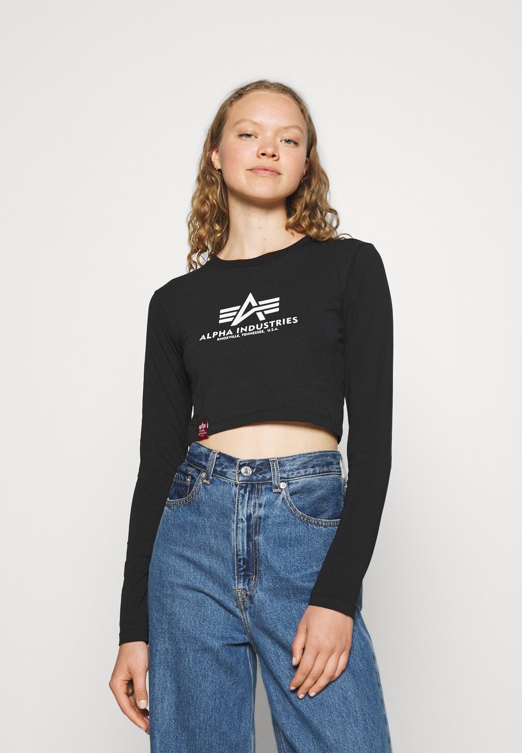 

Топ с длинными рукавами Alpha Industries, черный