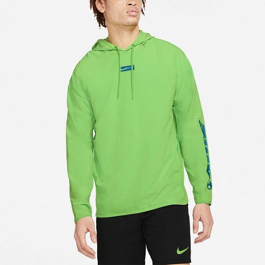 

Худи Nike Clash Woven Training, зеленый