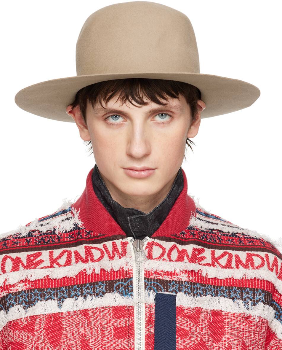 

Бежевая фетровая структурированная шляпа sacai