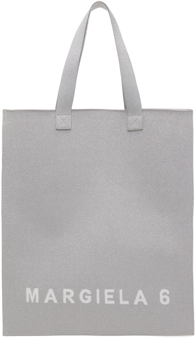 

Серебряная большая сумка с логотипом MM6 Maison Margiela