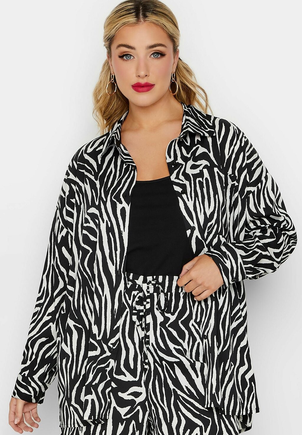 

Рубашка Yours Clothing с животным принтом, белый