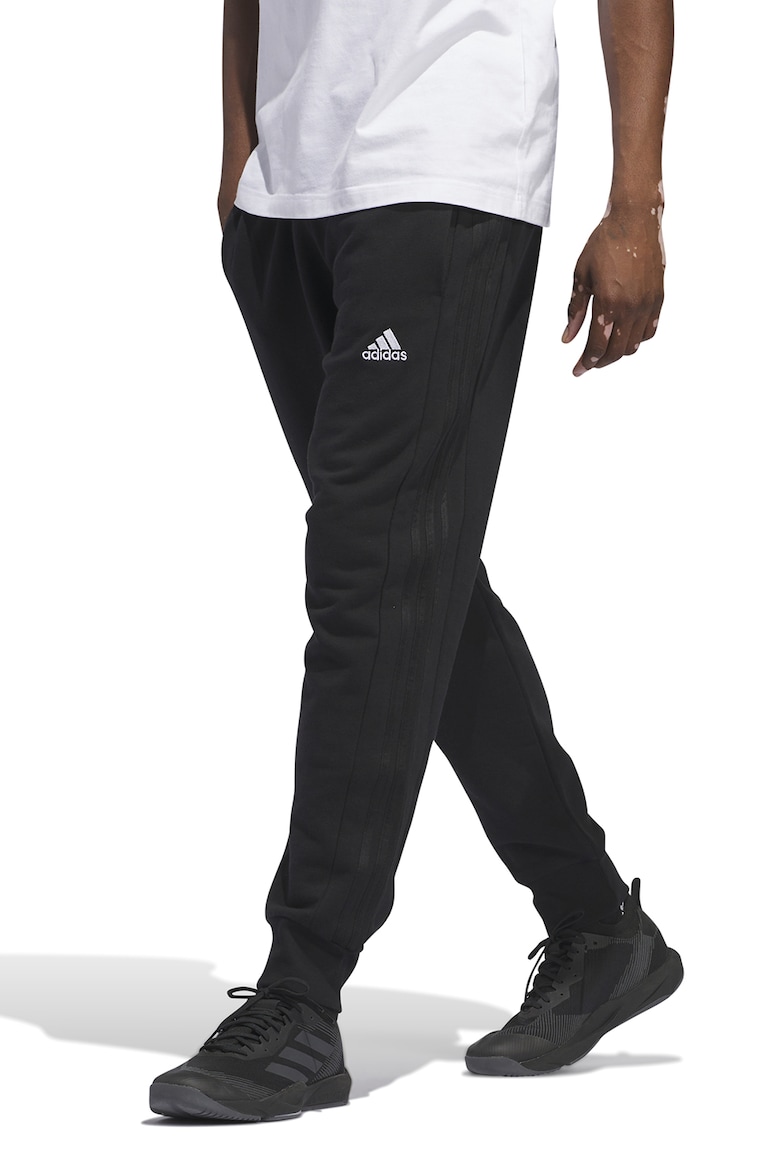 цена Спортивные брюки с боковыми карманами Adidas Sportswear, черный