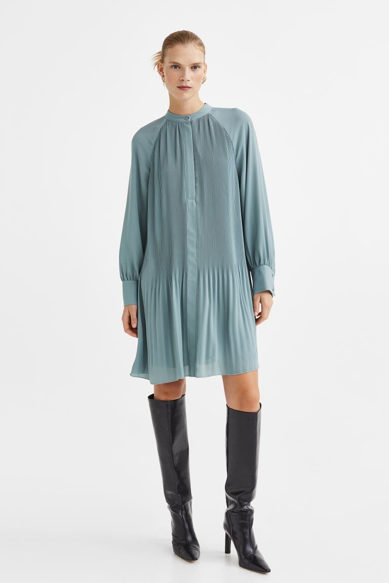 

Плиссированное платье H&M, бирюзовый