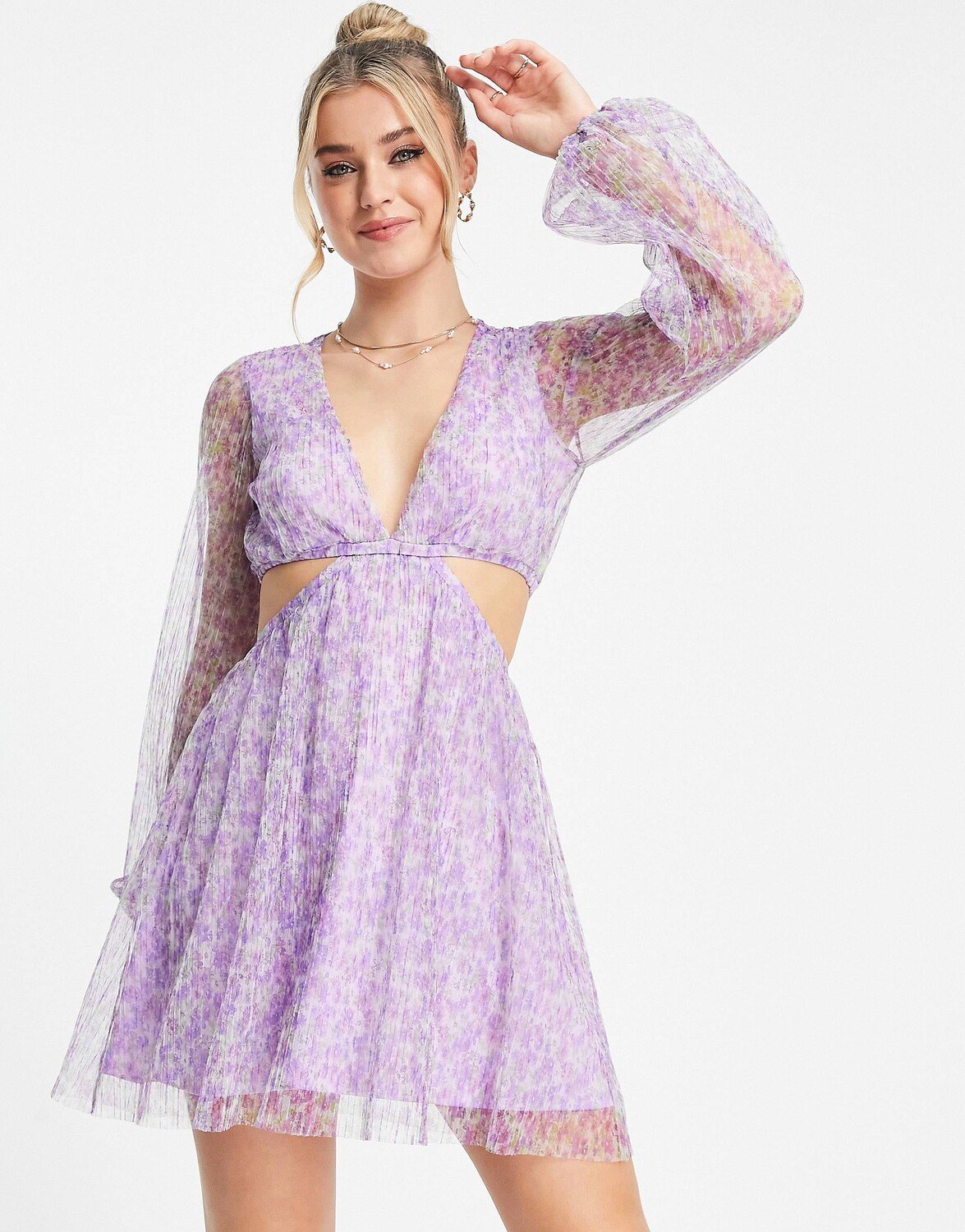 

Сиреневое плиссированное мини-платье с вырезами Miss Selfridge