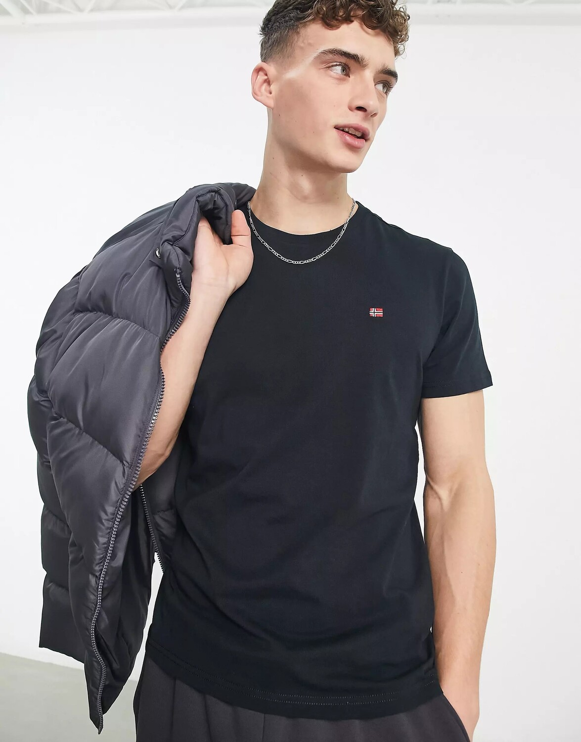 

Футболка Napapijri Salis Small Logo, черный