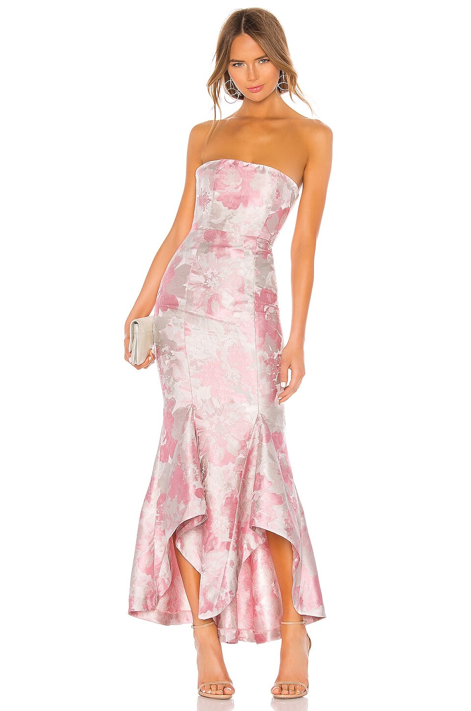 

Платье Lovers and Friends Urgonia Gown, цвет Pink Tonal