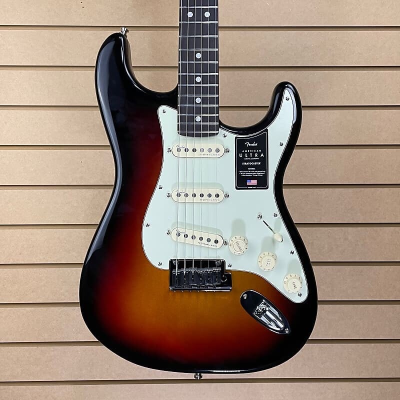 

Гитара Fender American Ultra Stratocaster, коричневый/белый