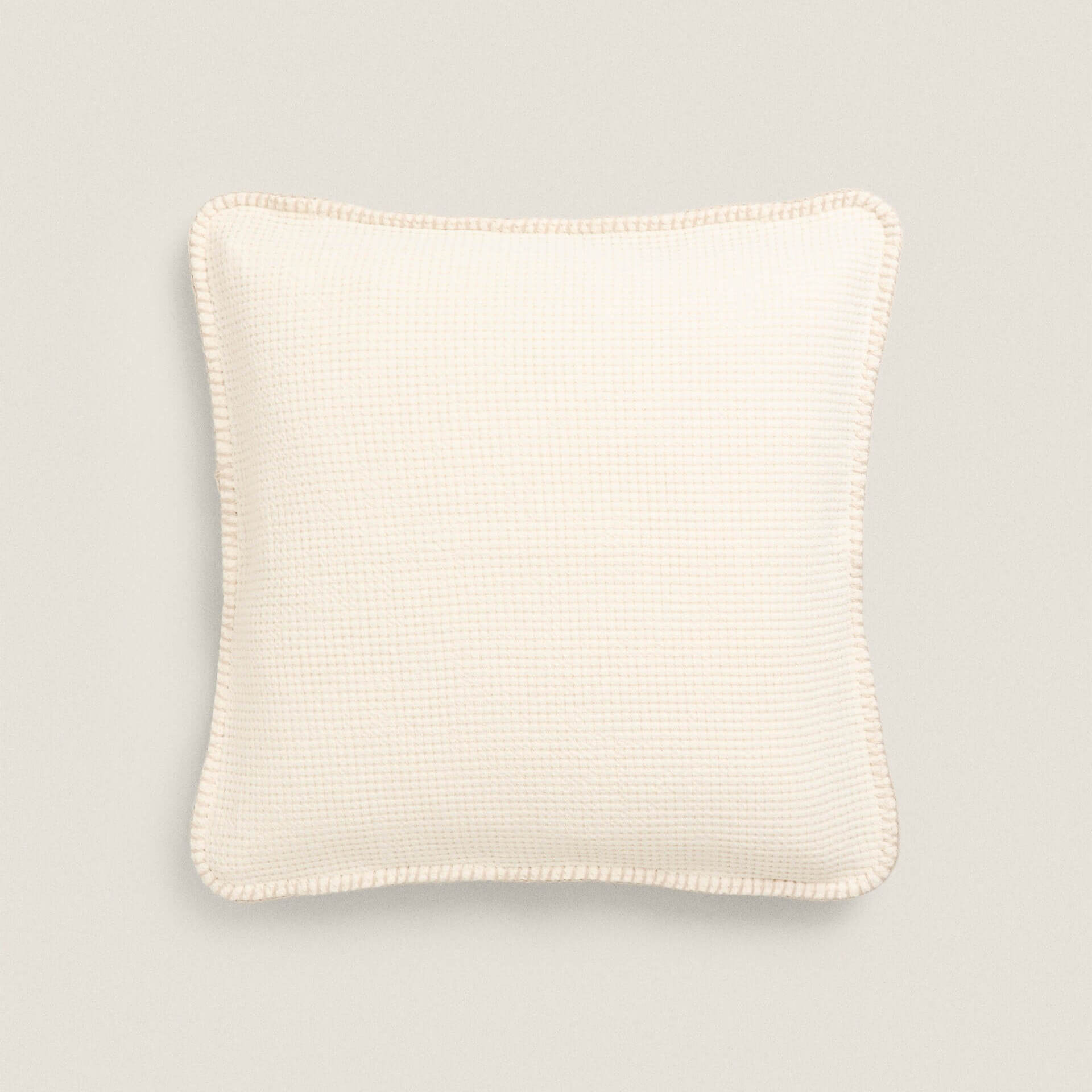 Чехол на подушку Zara Home Textured Waffle-Knit, экрю