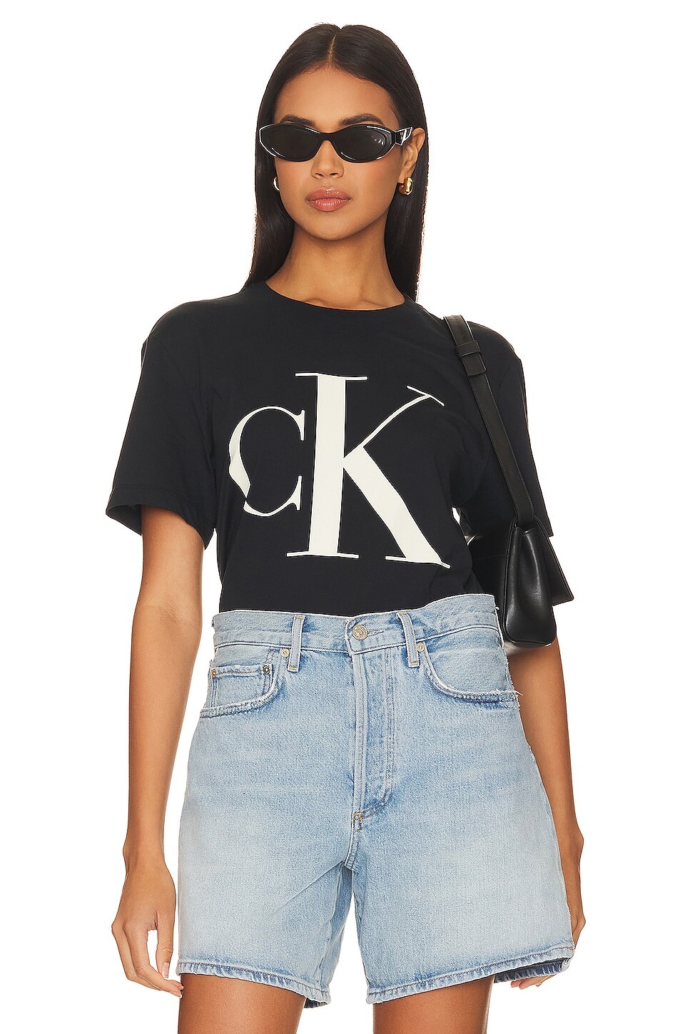 

Футболка Calvin Klein Monogram Logo, цвет Black Beauty