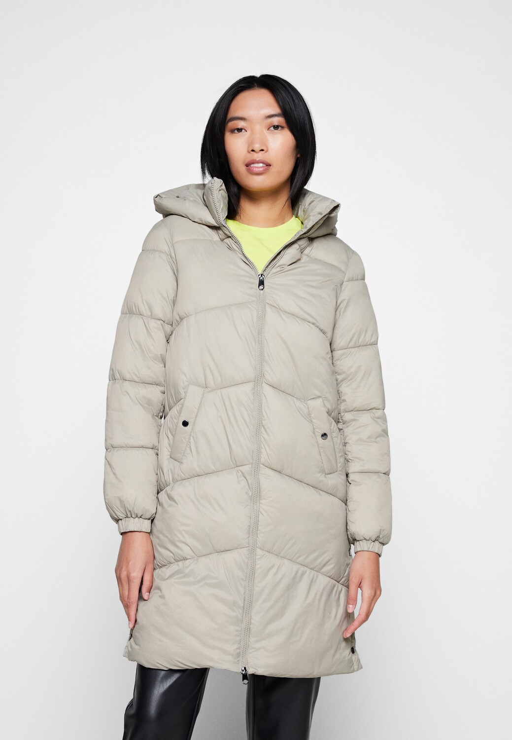 

Пальто Vero Moda с капюшоном, серый