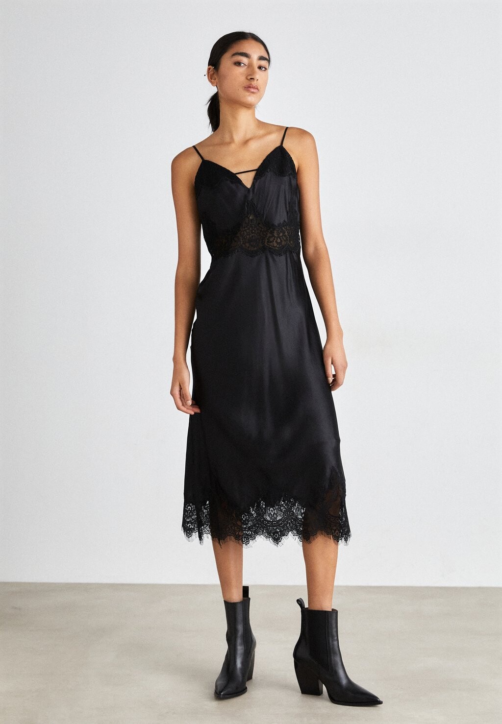 

Элегантное платье ПЛАТЬЕ AllSaints, черное
