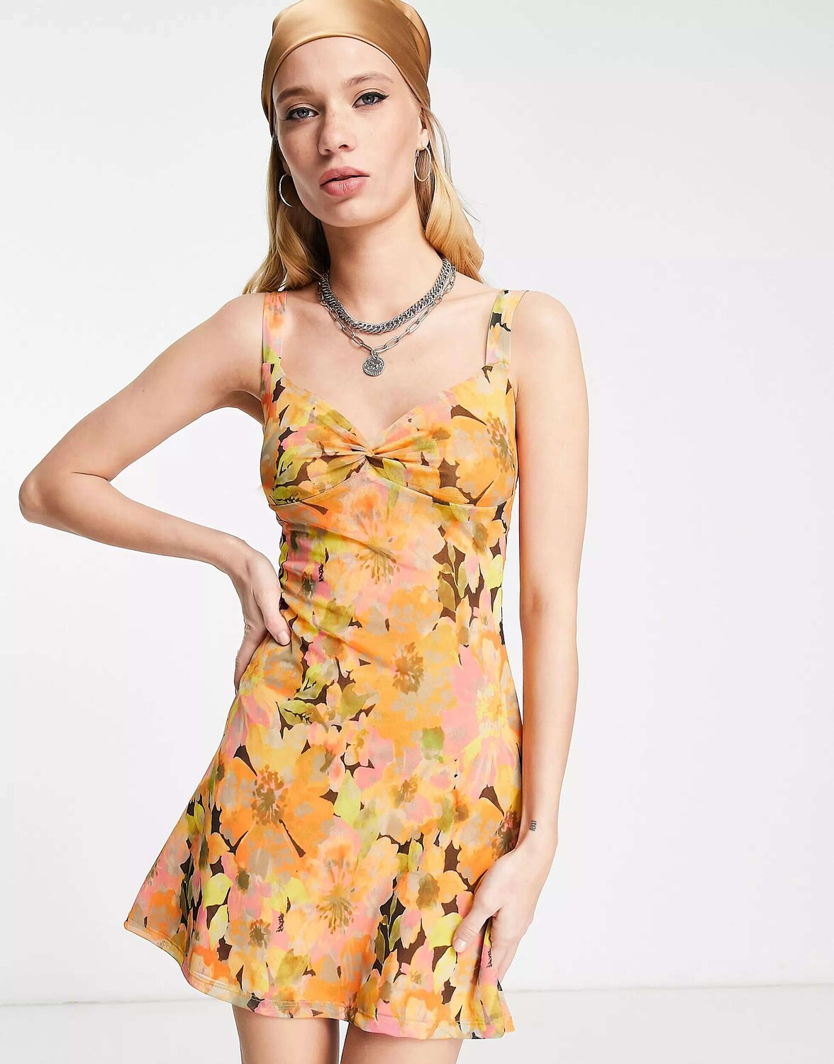 

Разноцветное мини-платье из крупной сетки с цветочным принтом Topshop из джерси