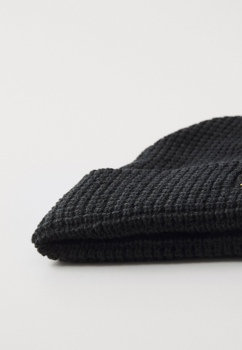 

Шапка BEANIE UNISEX Lyle & Scott, черный