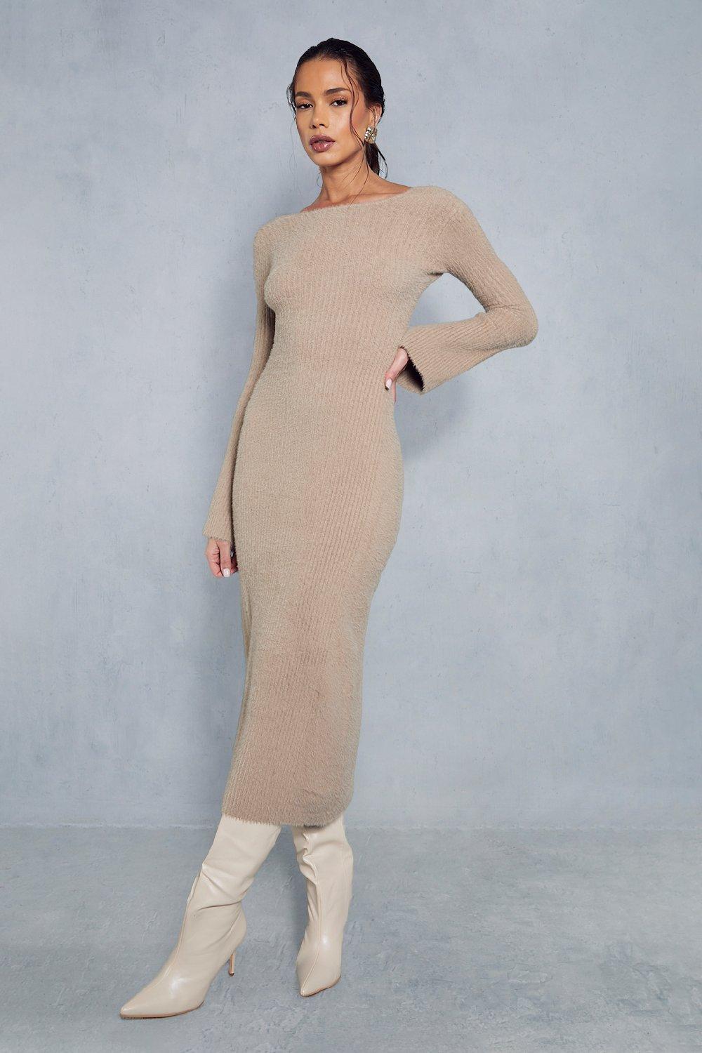 цена Пышное трикотажное платье макси премиум-класса с открытой спиной и разрезом MISSPAP, бежевый