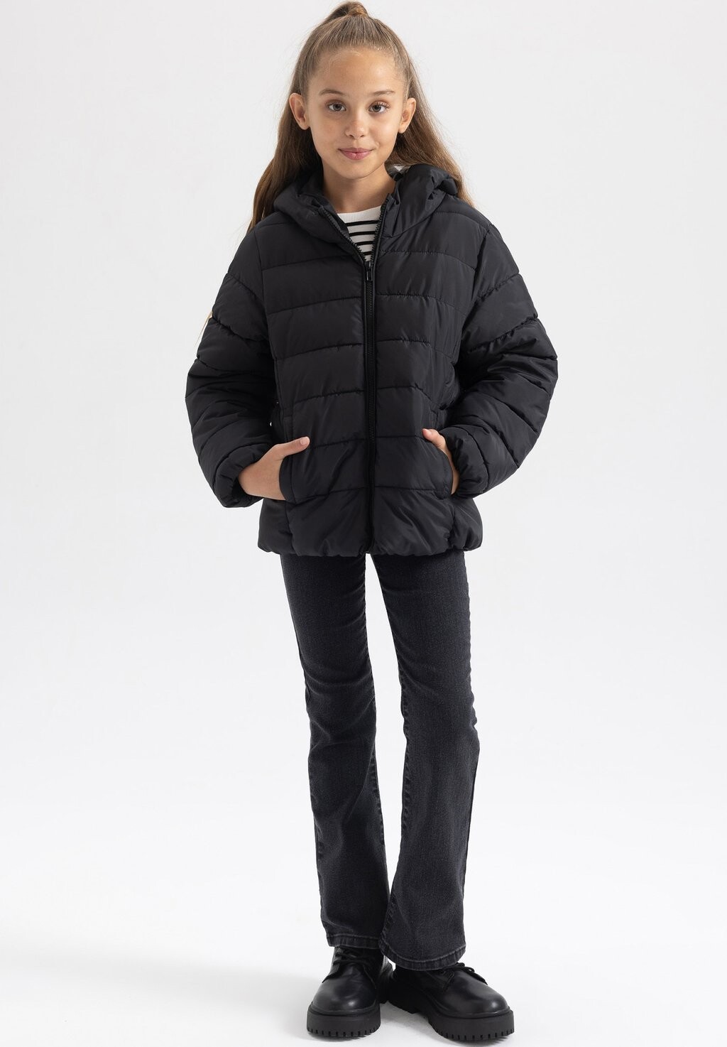 

Зимняя куртка Regular Fit DeFacto, черный