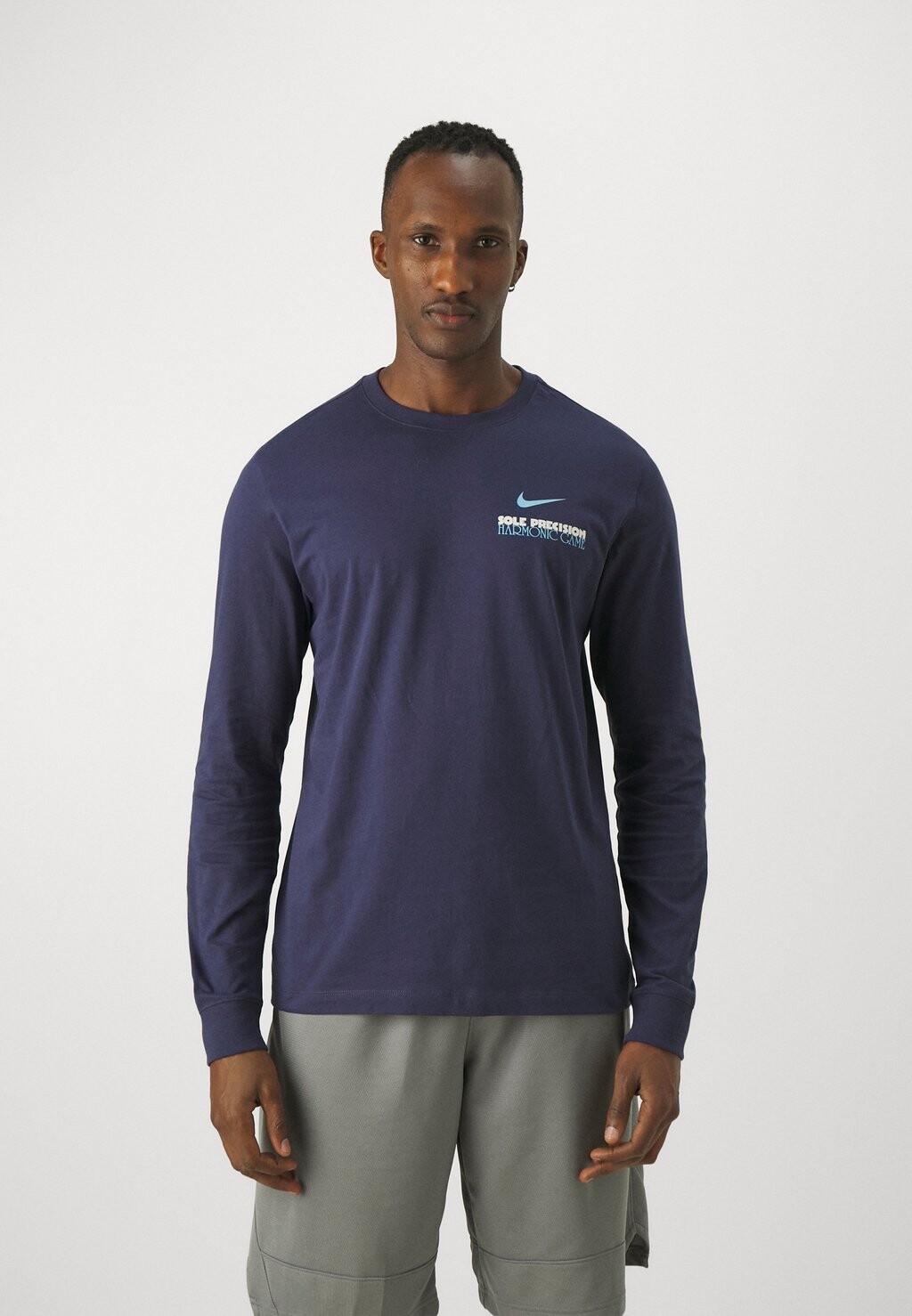 

Футболка с длинными рукавами Long-Sleeve Tee Nike, цвет midnight navy
