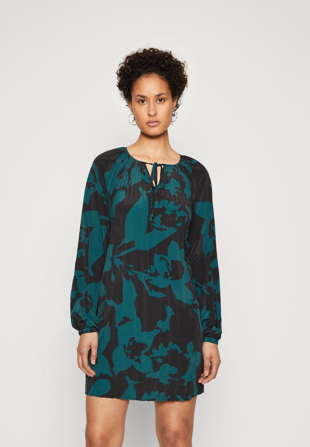 

Летнее платье Jdysarah Plisse Belt Dress JDY, черный