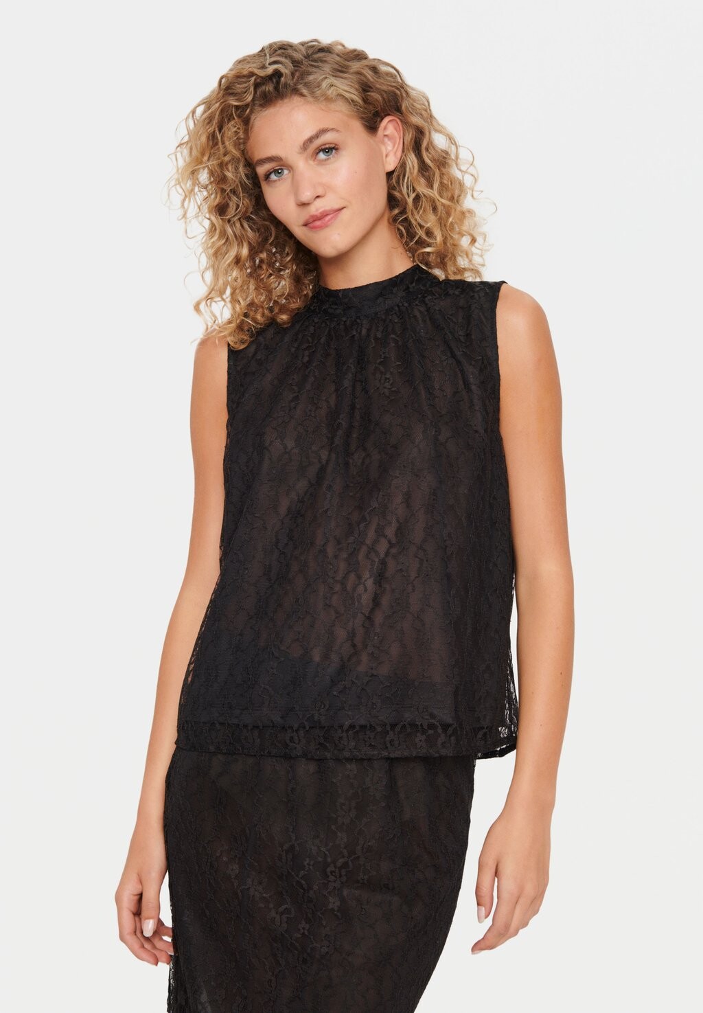 

Блузка Saint Tropez, цвет black