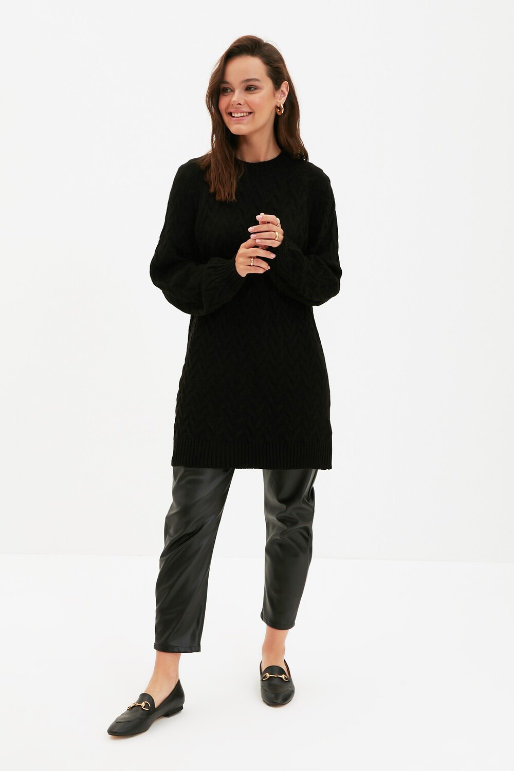 

Черный длинный трикотажный свитер с круглым вырезом Trendyol Modest