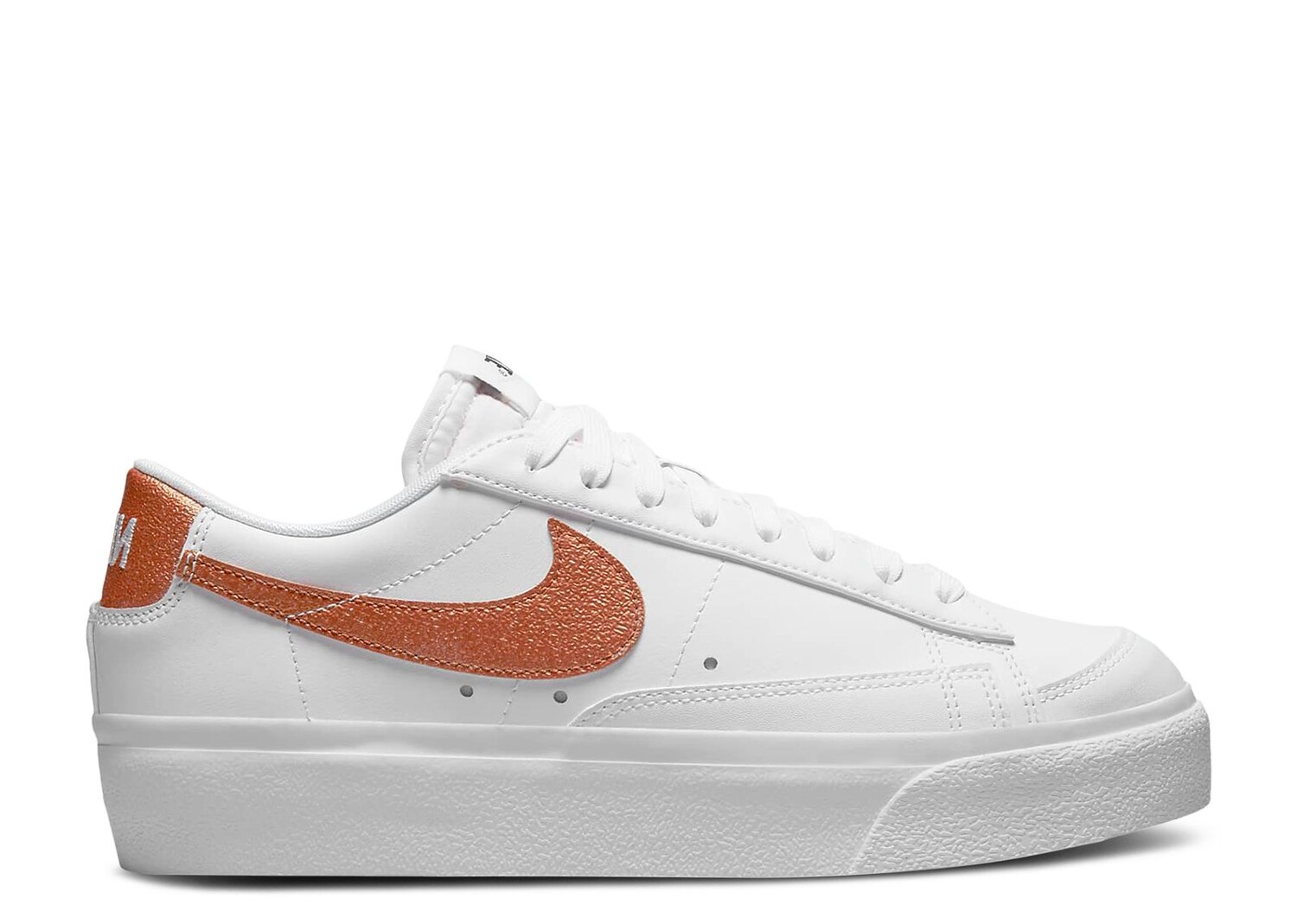 

Кроссовки Nike Wmns Blazer Low Platform 'White Metallic Copper', белый