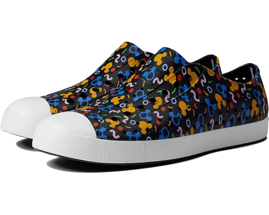

Кроссовки Native Shoes Jefferson Disney Print, цвет Jiffy Black/Shell White/Rad Confetti