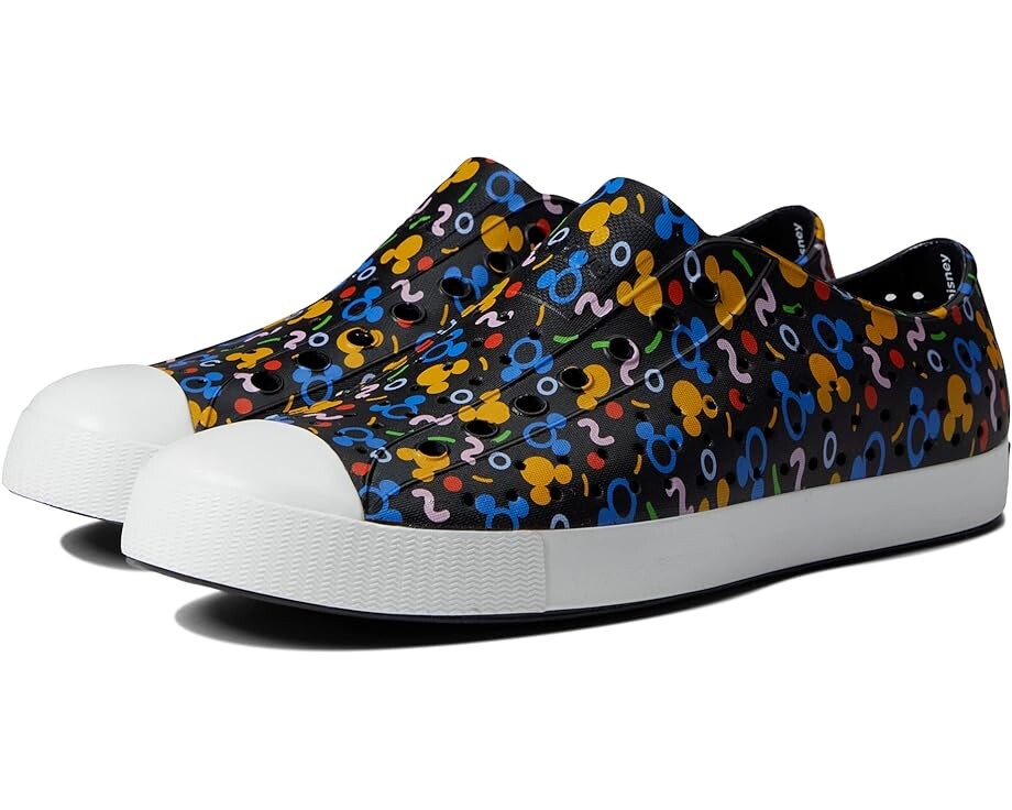 Кроссовки Native Shoes Jefferson Disney Print, цвет Jiffy Black/Shell White/Rad Confetti