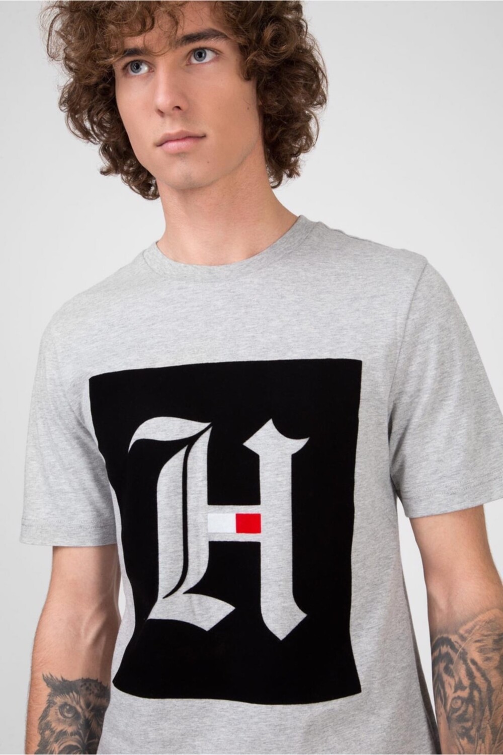 

Футболка Tommy Hilfiger, Серый