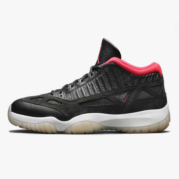 

Кроссовки Air Jordan 11 Retro wie Nike