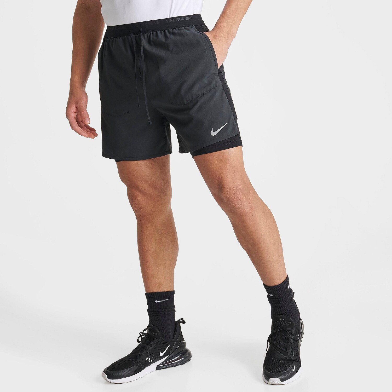 

Мужские гибридные беговые шорты Nike Dri-FIT Stride 5 дюймов, черный