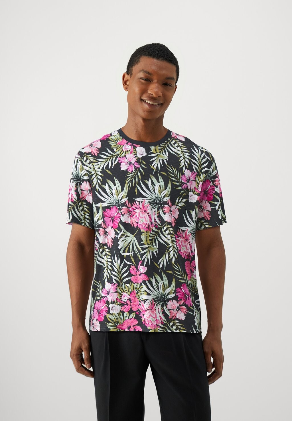 

Футболка с принтом JJEJEFF RESORT TEE Jack & Jones, цвет pink nectar