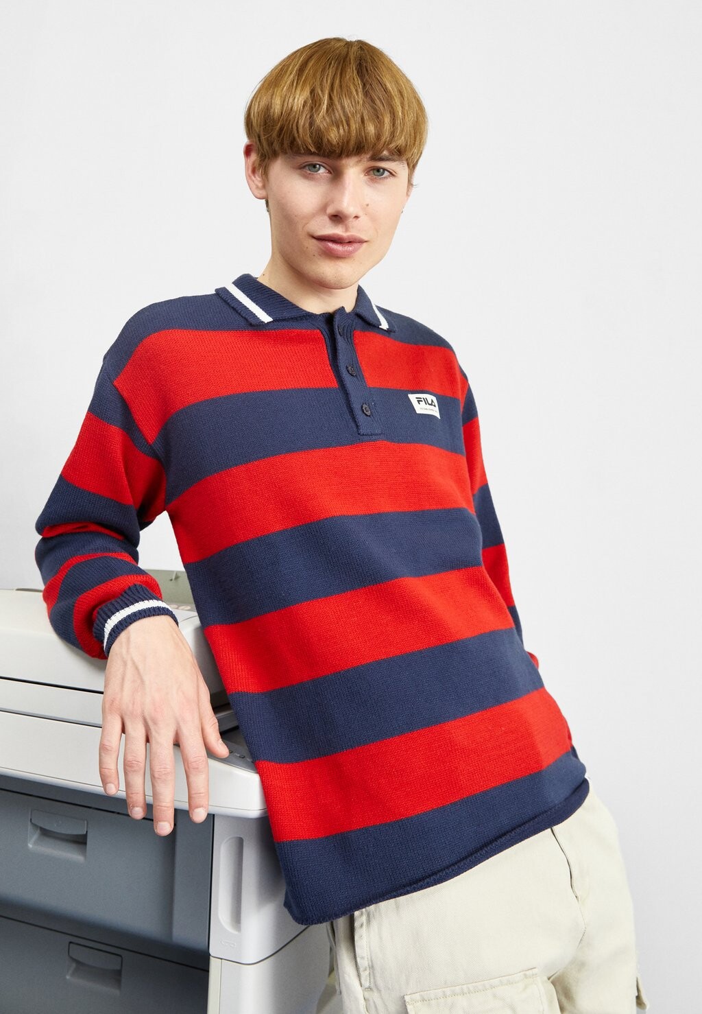 

Свитер Fila