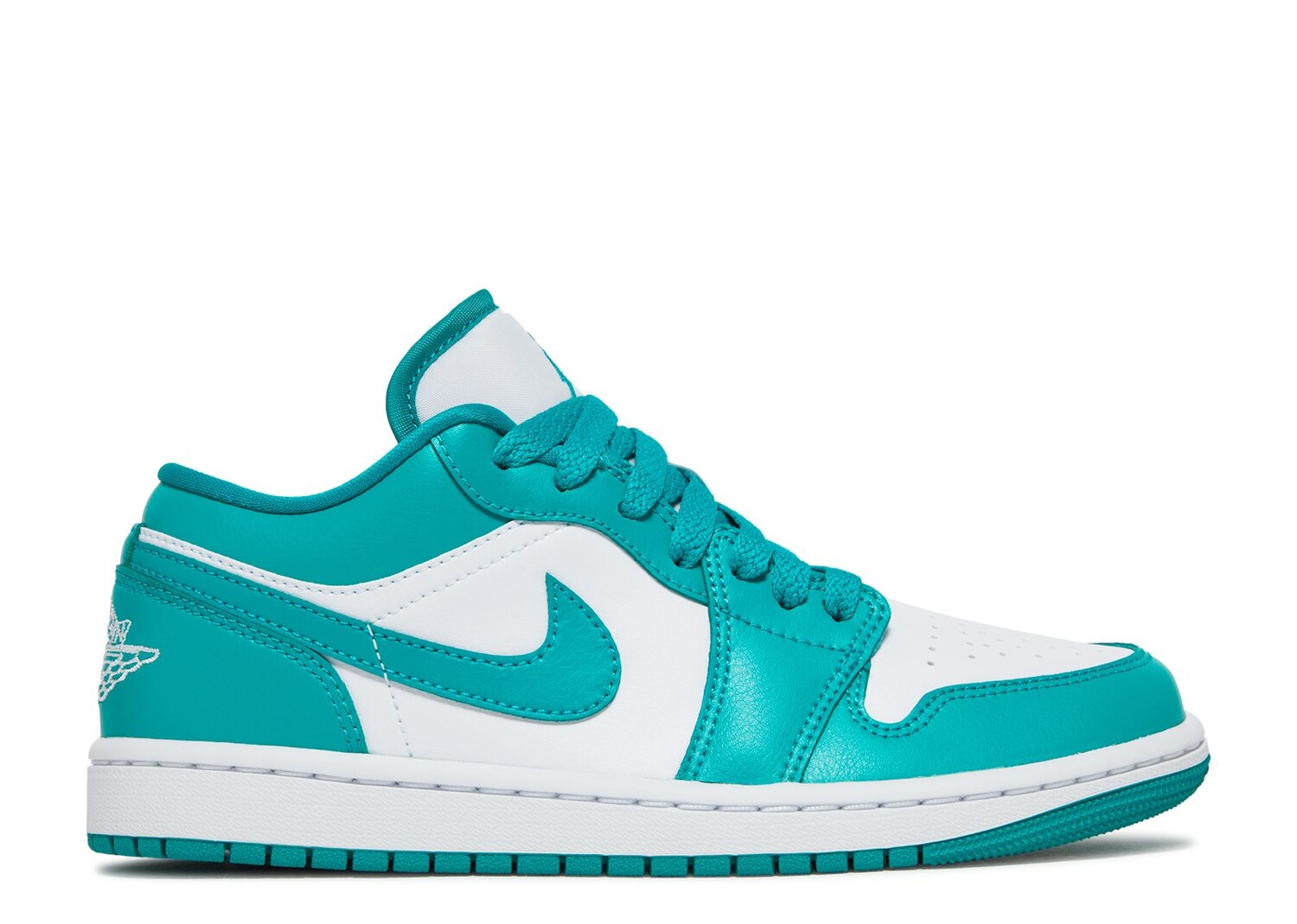 

Кроссовки Air Jordan Wmns Air Jordan 1 Low 'New Emerald', зеленый