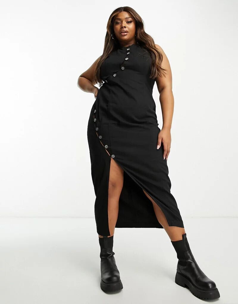 

Черное платье макси ASOS DESIGN Curve с асимметричной планкой с роговыми пуговицами и разрезом
