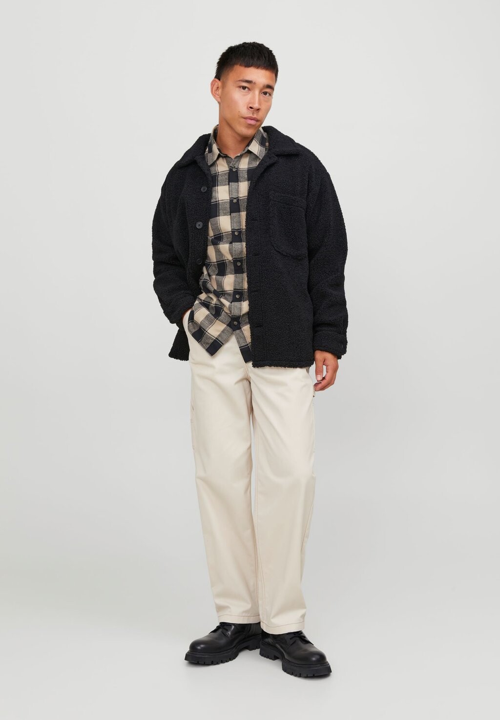

Куртка Jack & Jones ДЖОРЗАК ЛЕЙКВУД, черный