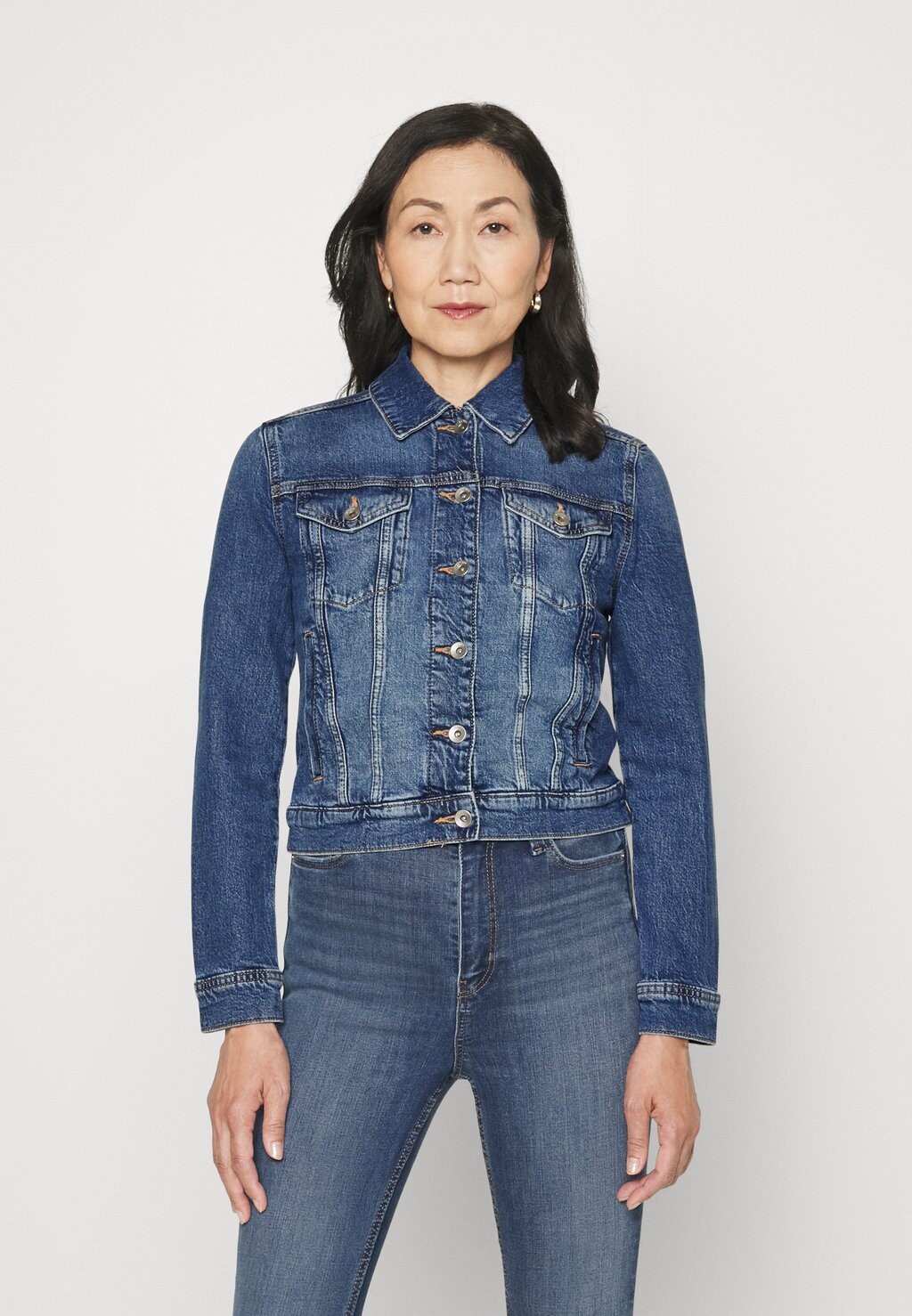 

Джинсовая куртка Marks & Spencer