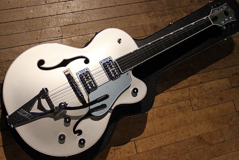 

Электрогитара Gretsch G6118T-140 Limited Edition 140th Double Platinum Anniversary Two-Tone Pure Platinum/Stone Platinum