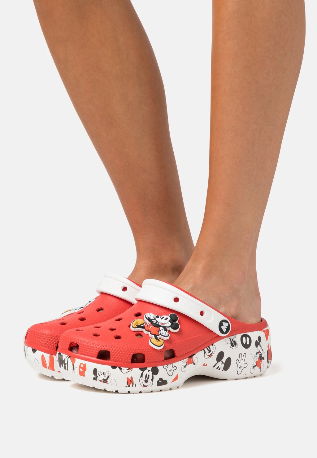 

Шлепанцы Crocs