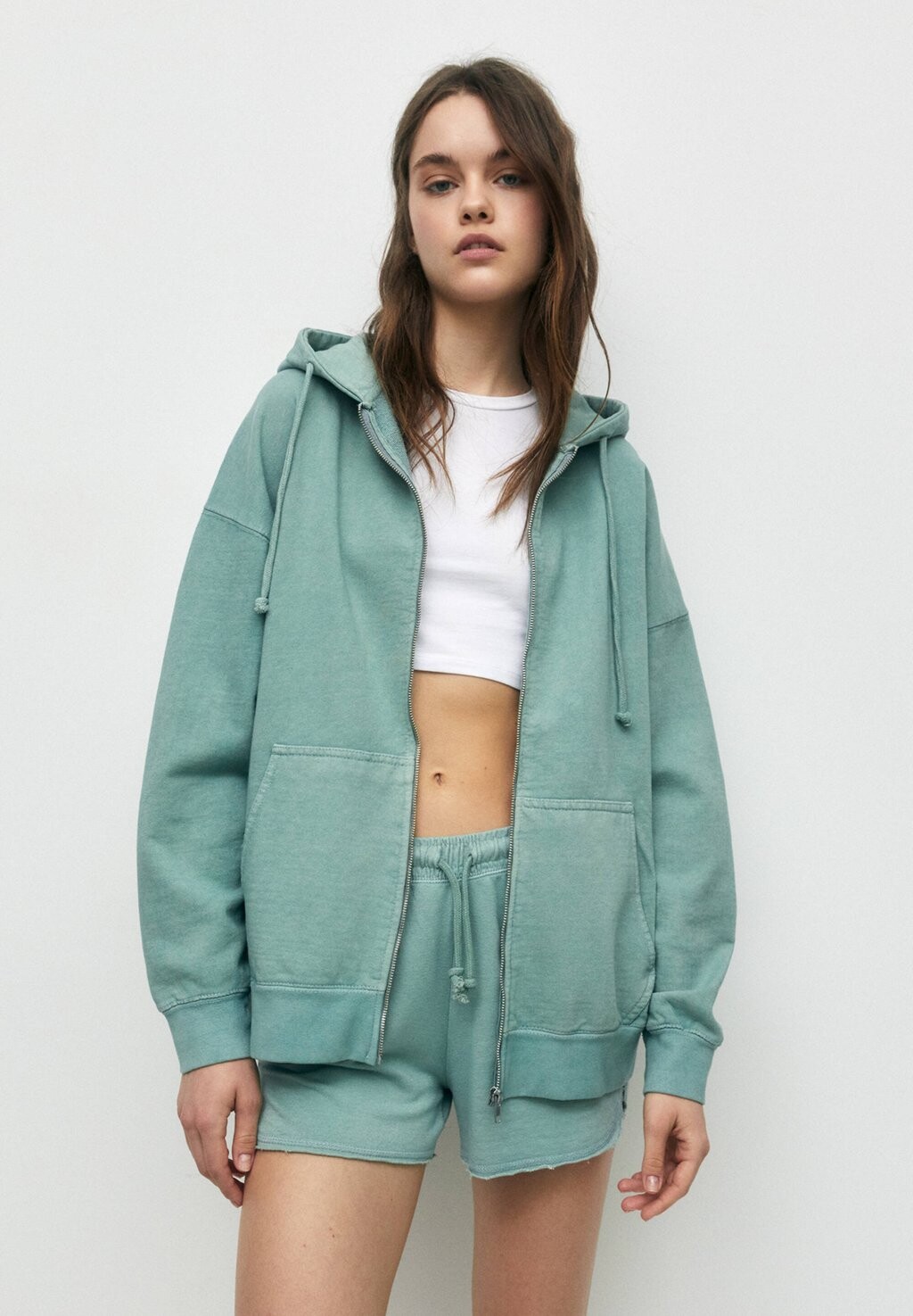 

Толстовка на молнии PULL&BEAR, зеленый