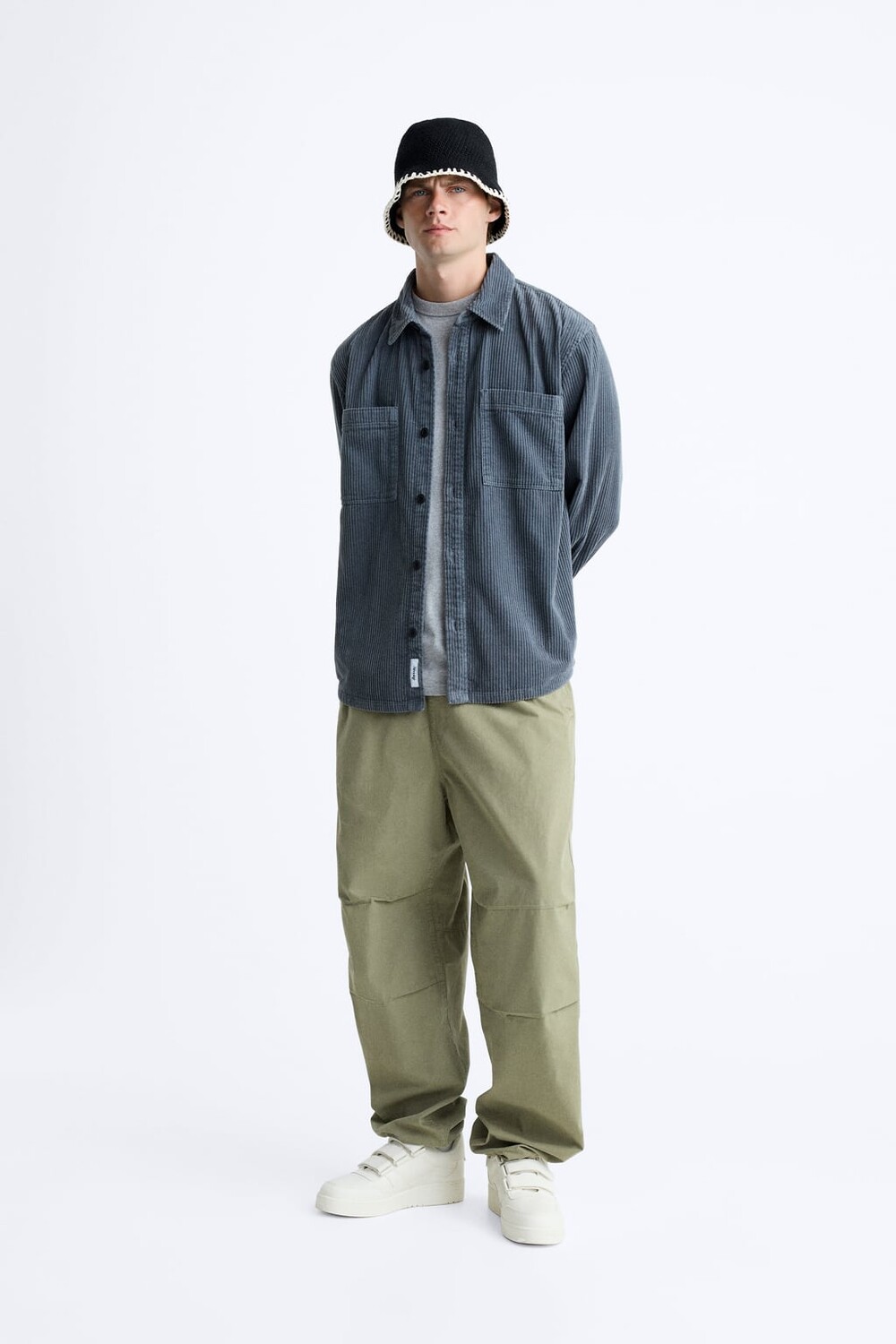 

Парашютные брюки ZARA, хаки