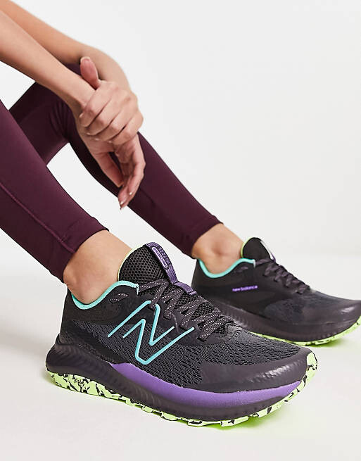 

Черные беговые кроссовки New Balance Nitrel