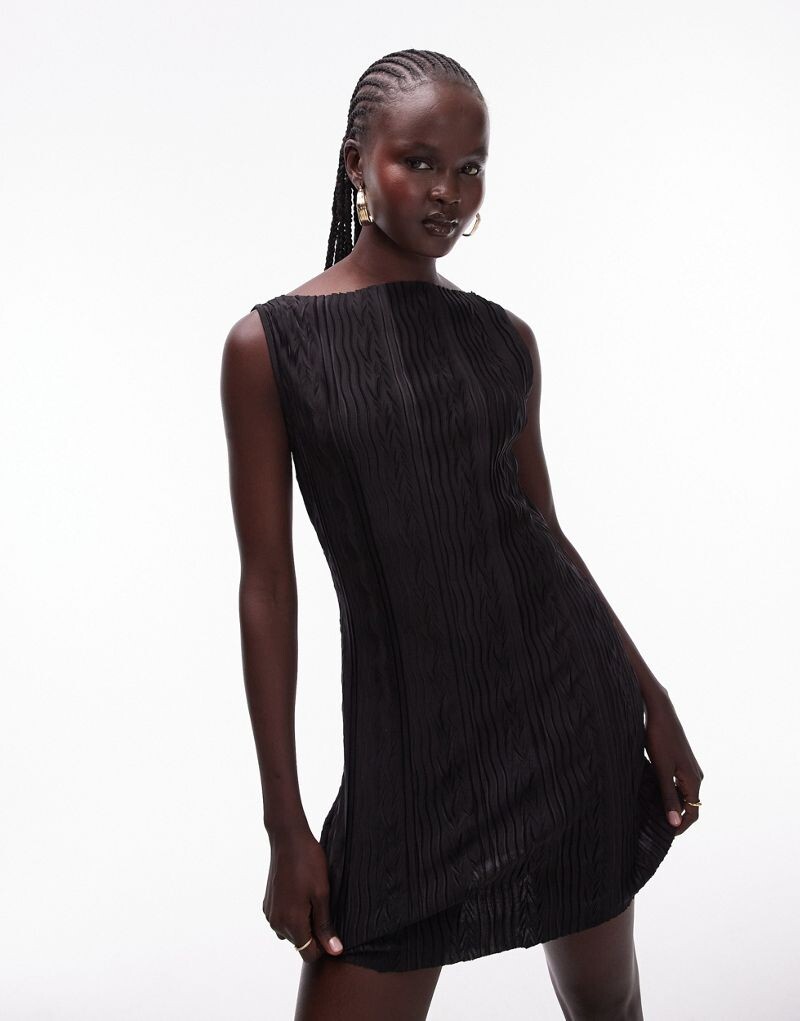 

Черное плиссированное мини-платье Topshop