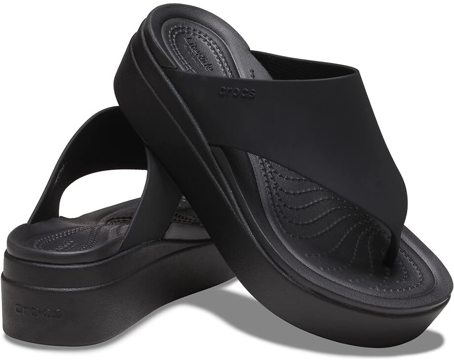 

Сандалии Crocs Brooklyn Flip Low Wedge, черный